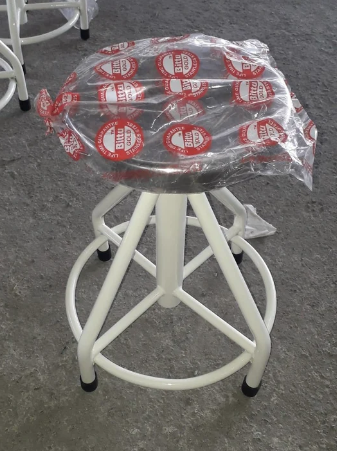 office-chair-and-stools-11