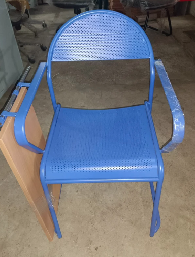 office-chair-and-stools-15