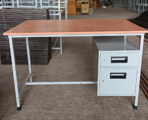tables-executive-work-4